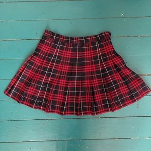 American Apparel red plaid tennis skirt size large